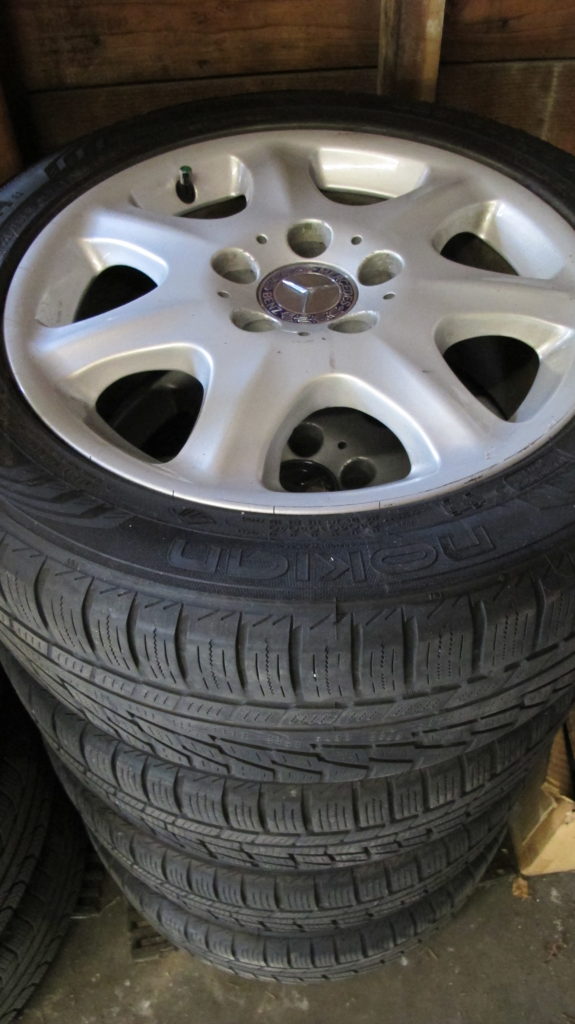 Mountain-rated snow tires